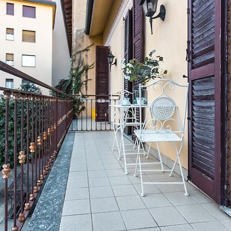 Porto Azzurro Apartment Varenna Bagian luar foto