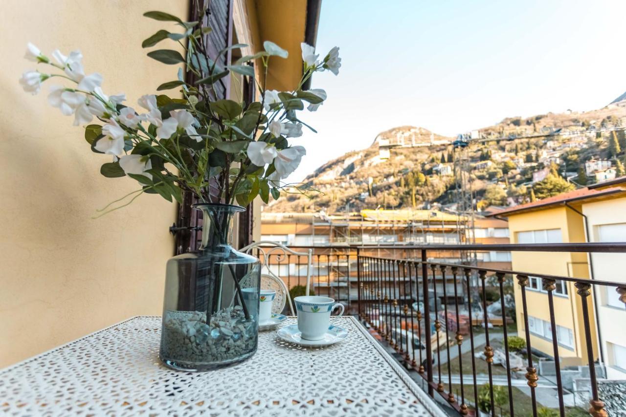 Porto Azzurro Apartment Varenna Bagian luar foto