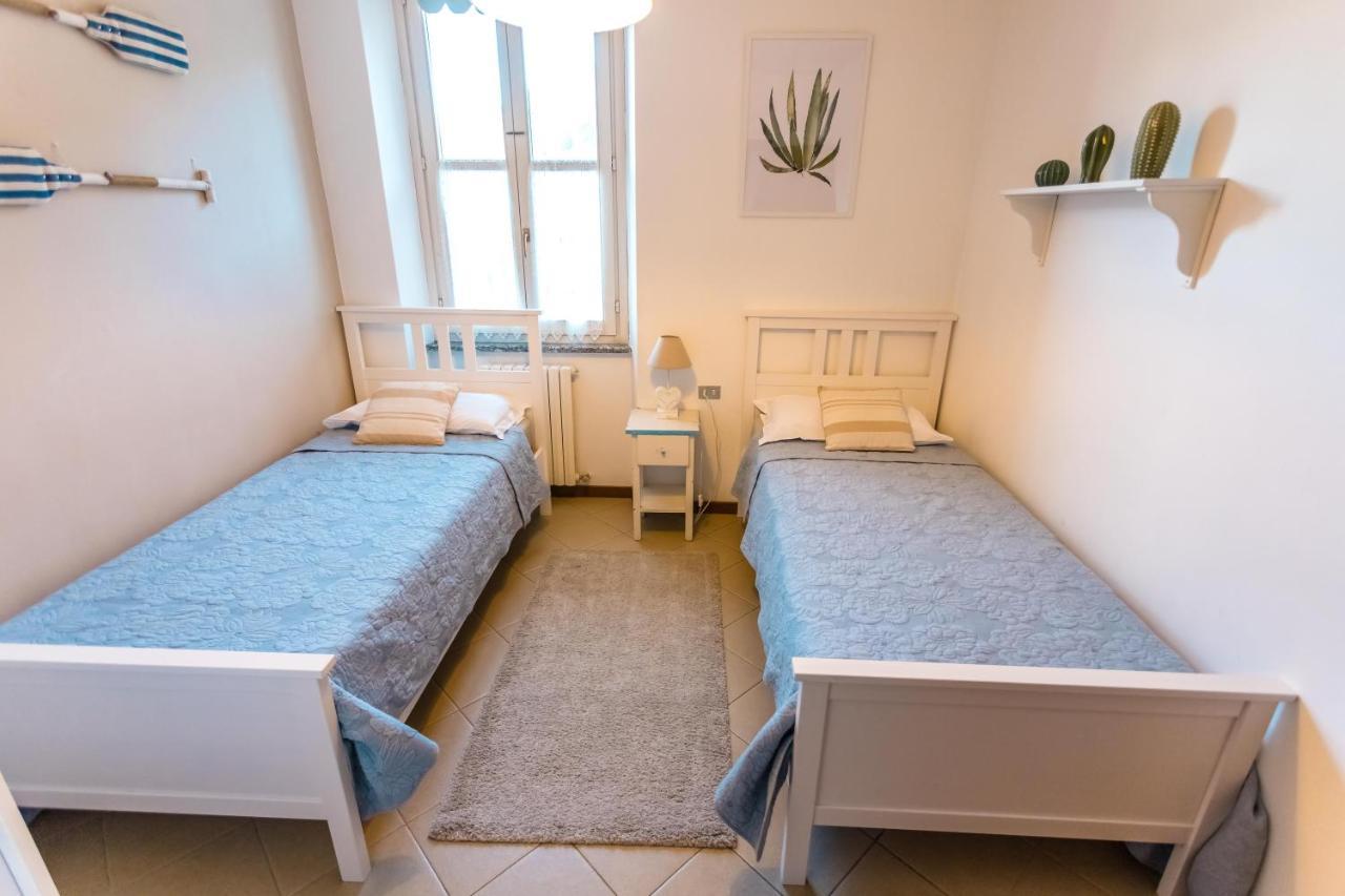 Porto Azzurro Apartment Varenna Bagian luar foto